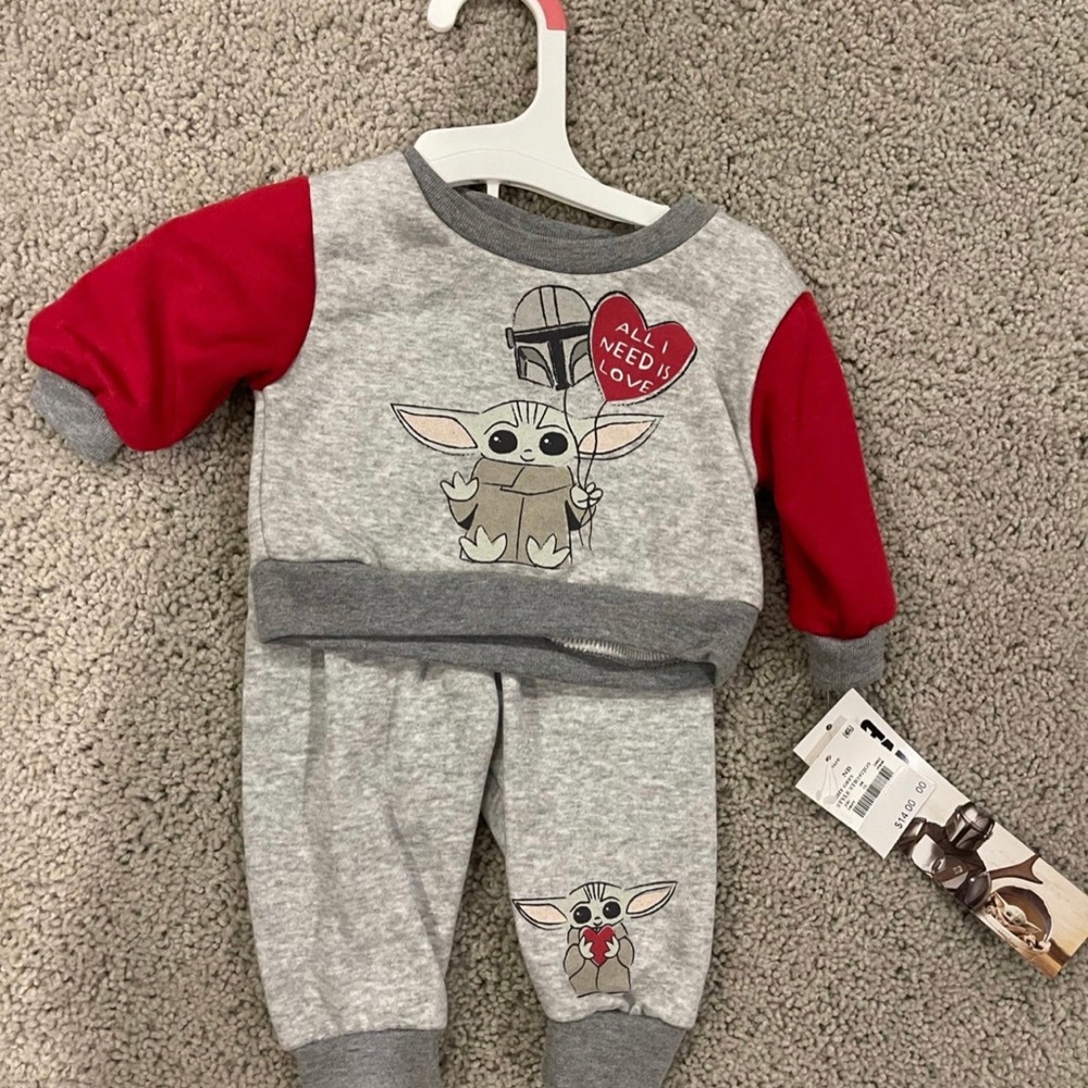 Disney Baby Star Wars Valentine’s Outfit